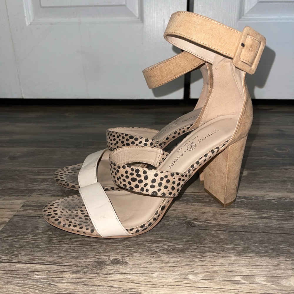 Womens cute strapy printed heels